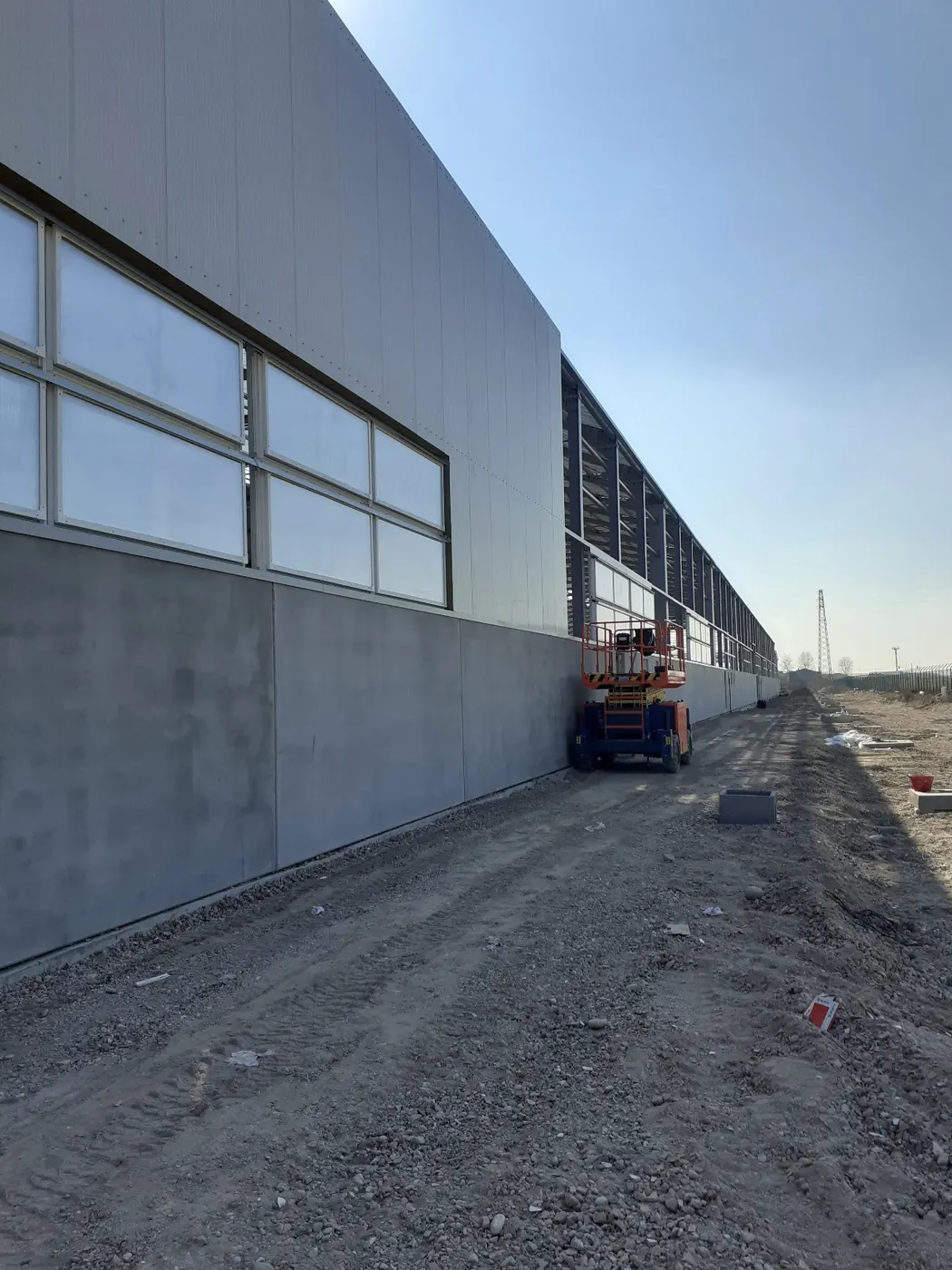 Copertura industriale in lamiera su capannone