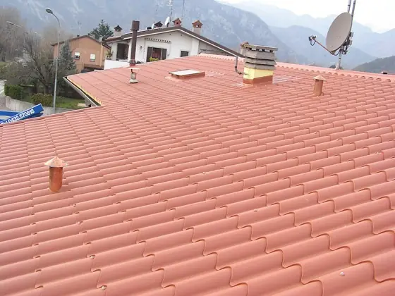 Tetto di capannone rifatto da G&G Carpenteria a Verona